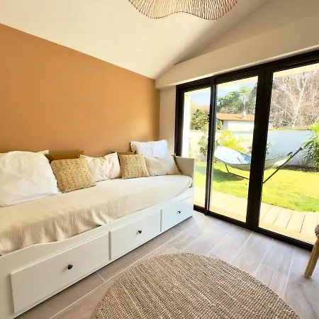 Sublime Maison De Piscine Au Coeur Des Pins, Proche Holiday home *
