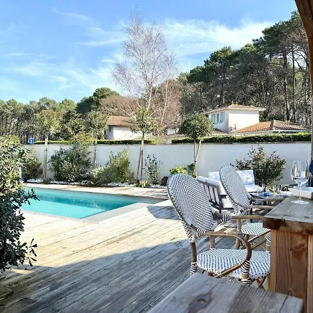 Sublime Maison De Piscine Au Coeur Des Pins, Proche *