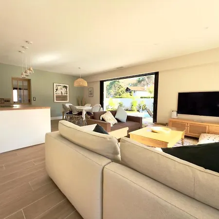 Sublime Maison De Piscine Au Coeur Des Pins, Proche Holiday home *