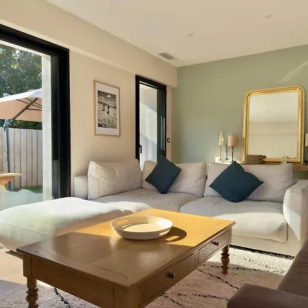 Sublime Maison De Piscine Au Coeur Des Pins, Proche Holiday home