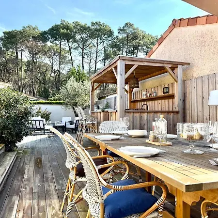 Sublime Maison De Piscine Au Coeur Des Pins, Proche La Teste-de-Buch